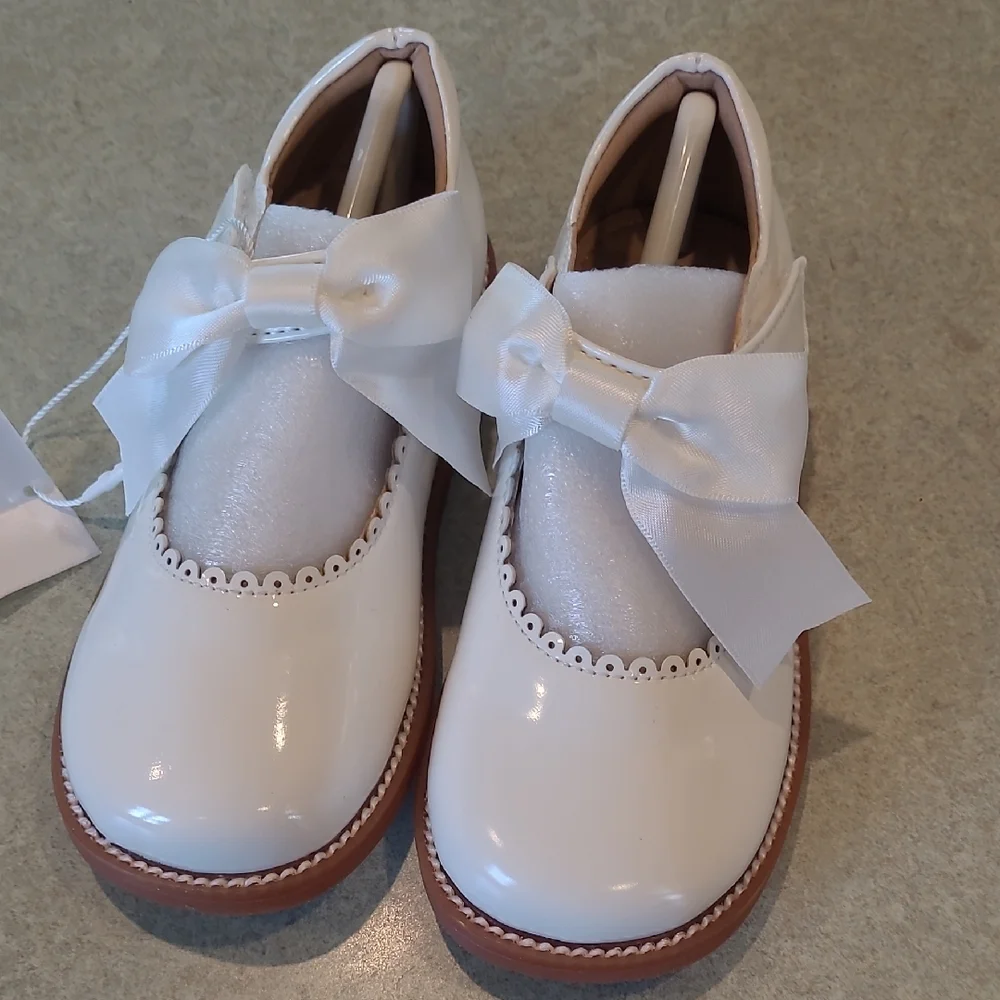 Otter MOMO White Baby Shoes with Bow